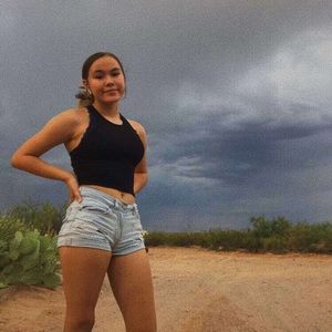 Meet your Posher, Alexandra